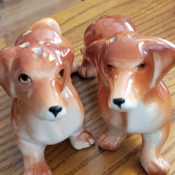 Vintage Dachshund Salt & Pepper Shakers - Picture 6 of 7